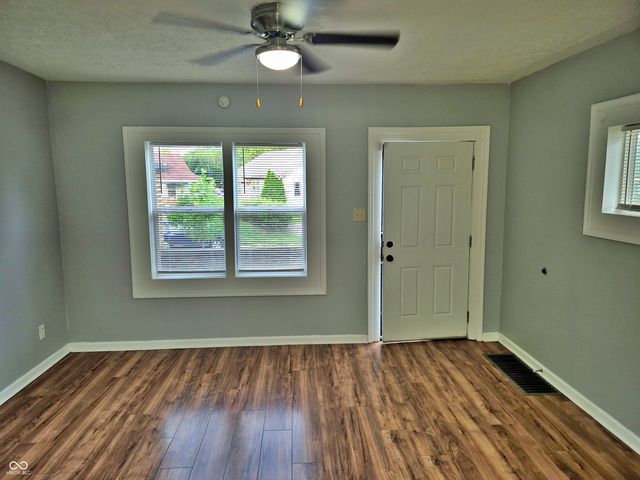 1727 N Tacoma Avenue, Indianapolis, IN 46218