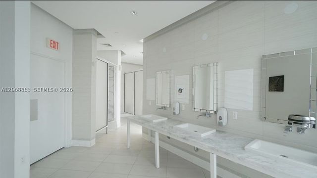 350 S Miami Ave 3213, Miami, FL 33130