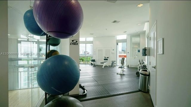 350 S Miami Ave 3213, Miami, FL 33130