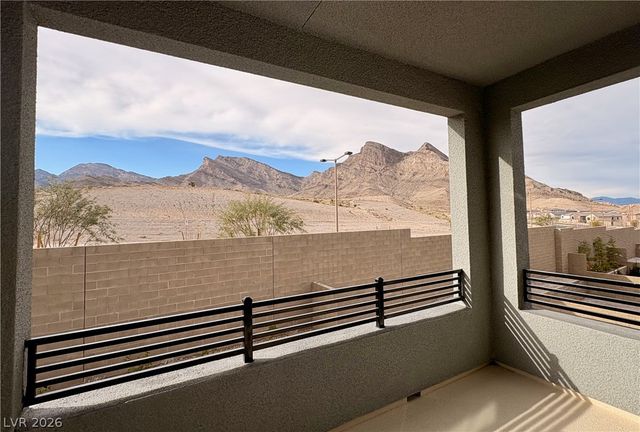 1563 Crested Eagle Street, Las Vegas, NV 89138