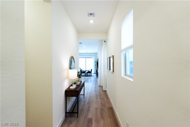 1563 Crested Eagle Street, Las Vegas, NV 89138