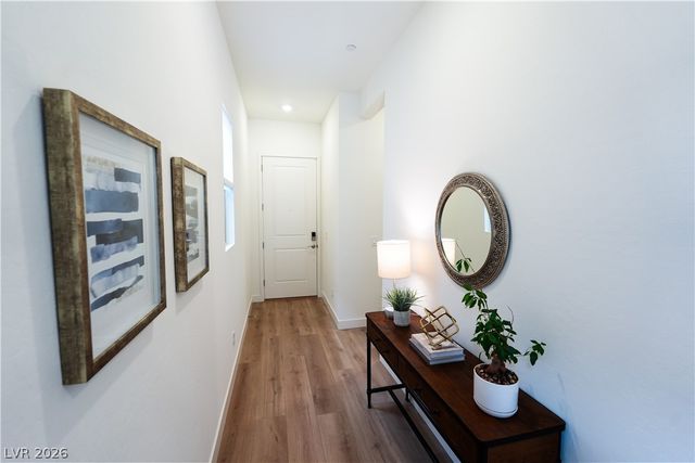 1563 Crested Eagle Street, Las Vegas, NV 89138