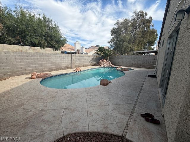 7050 Orange Grove Lane, Las Vegas, NV 89119