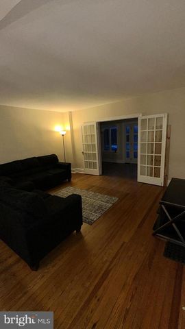 117 PARK AVE, Morrisville, PA 19067