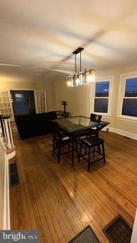 117 PARK AVE, Morrisville, PA 19067