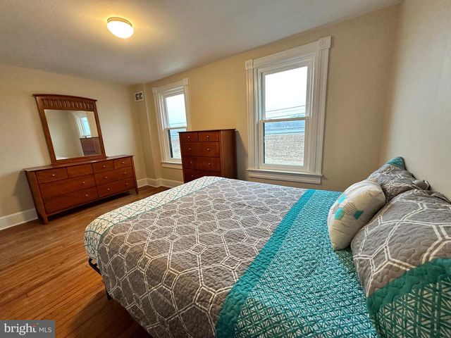 117 PARK AVE, Morrisville, PA 19067