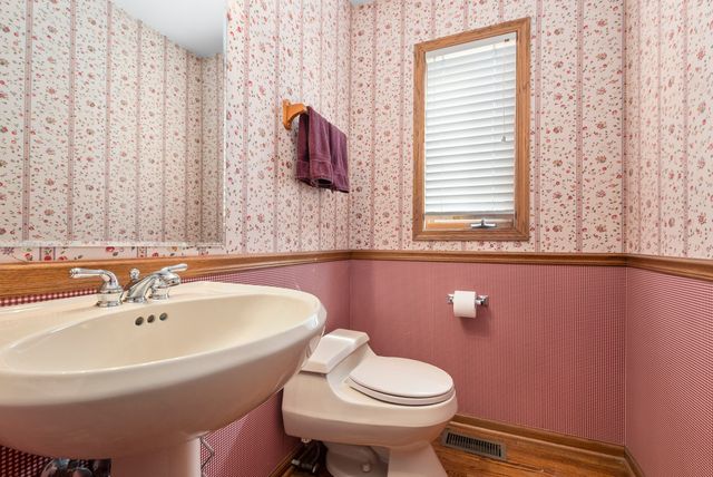 15631 Harbor Town Drive, Orland Park, IL 60462