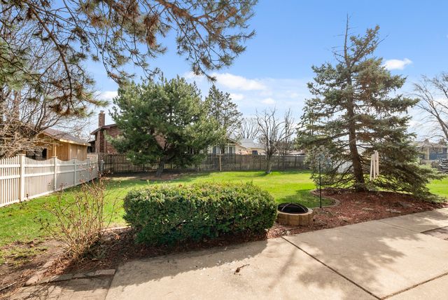 15631 Harbor Town Drive, Orland Park, IL 60462