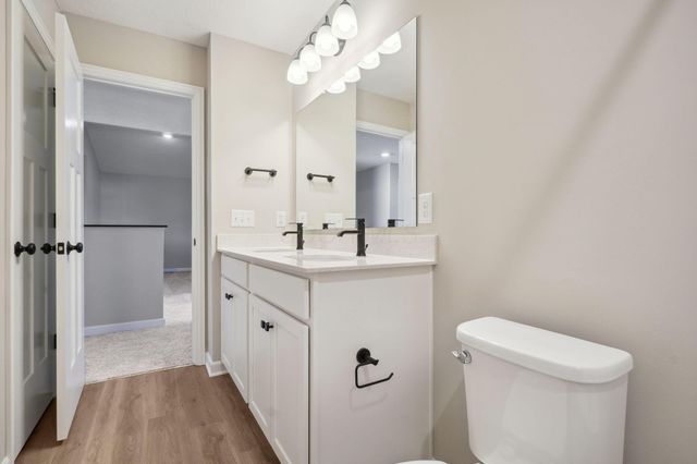 1088 Quarry Oak Drive, Grove City, OH 43123