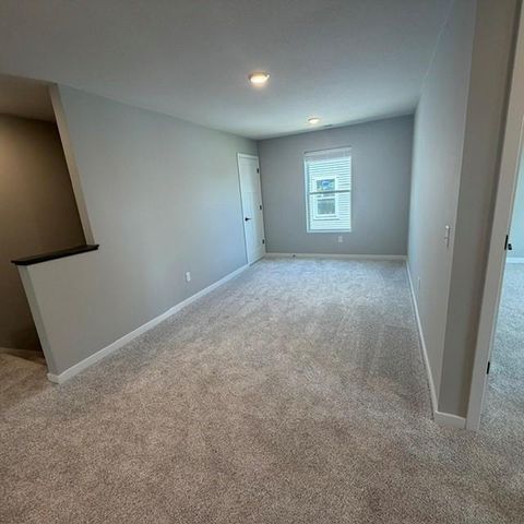 12614 Erskin Street NE, Blaine, MN 55449