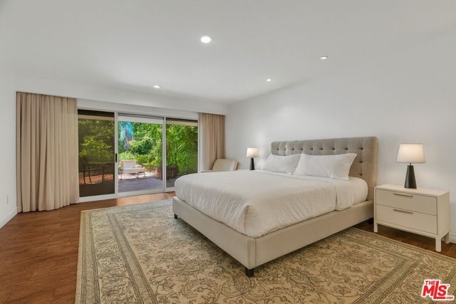 701 N Sierra Drive, Beverly Hills, CA 90210