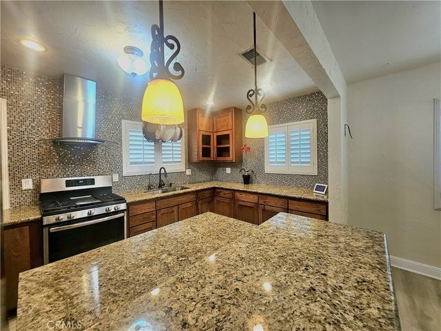 2330 Saint Joseph, Long Beach, CA 90815