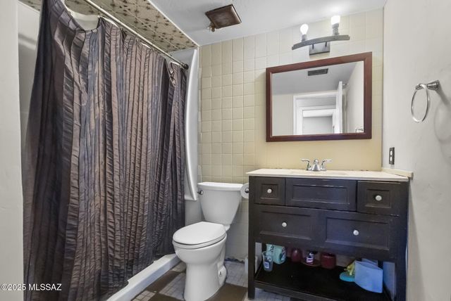 490 E Plaza Karina, Nogales, AZ 85621