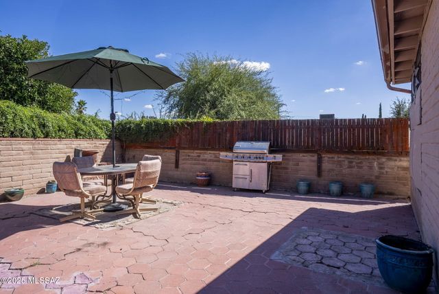 490 E Plaza Karina, Nogales, AZ 85621