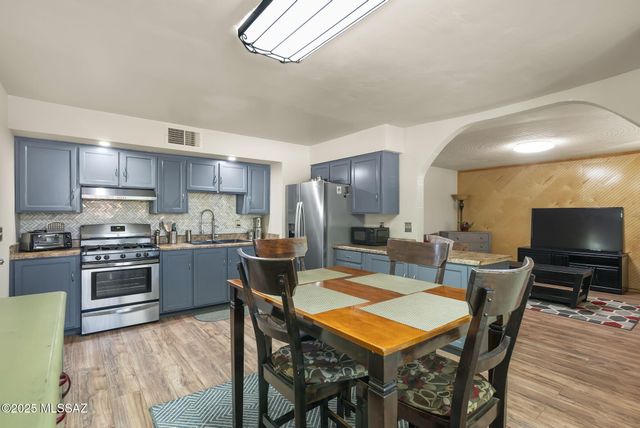 490 E Plaza Karina, Nogales, AZ 85621