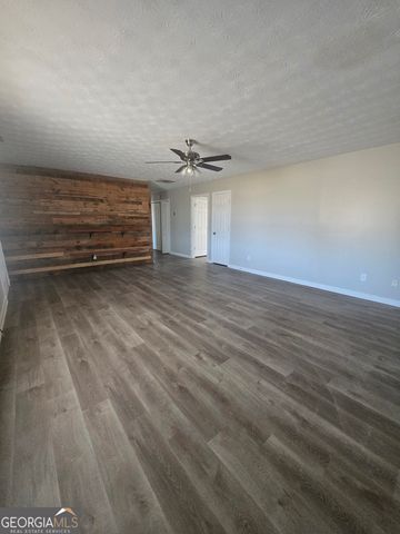 25 Georgia Avenue, Hampton, GA 30228