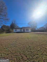 25 Georgia Avenue, Hampton, GA 30228