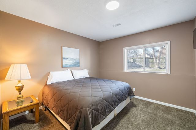 380 NE Cardinal Lane, Waukee, IA 50263