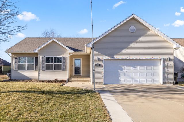 380 NE Cardinal Lane, Waukee, IA 50263