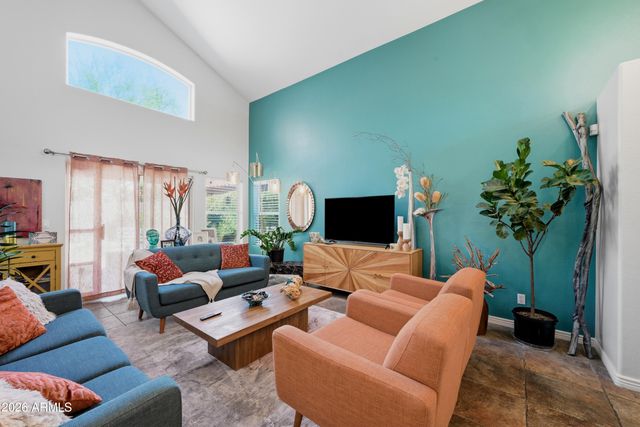 1330 E ANGELA Drive, Phoenix, AZ 85022