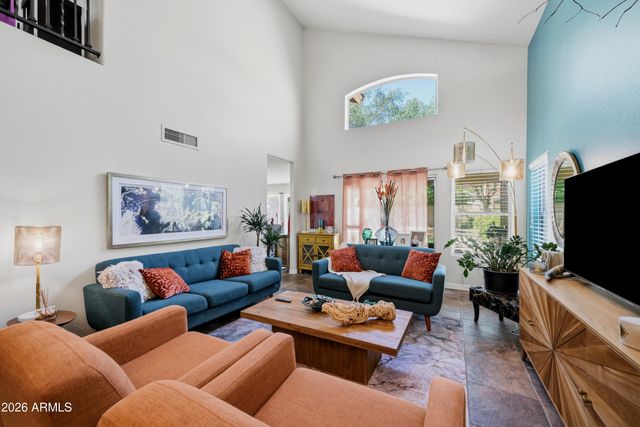 1330 E ANGELA Drive, Phoenix, AZ 85022