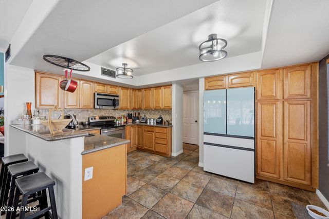 1330 E ANGELA Drive, Phoenix, AZ 85022