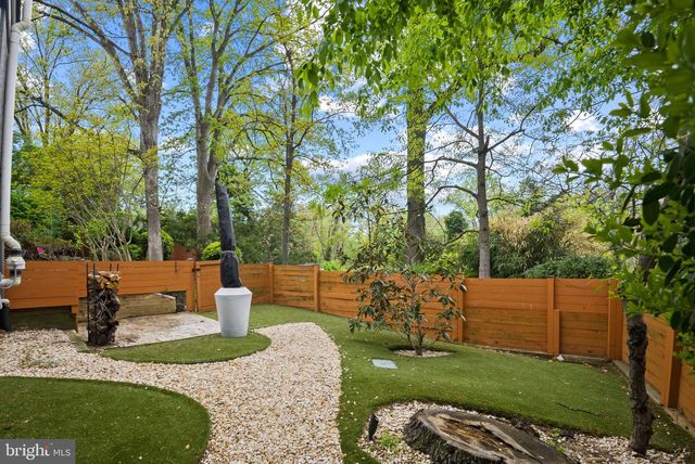 2006 SCROGGINS ROAD, Alexandria, VA 22302