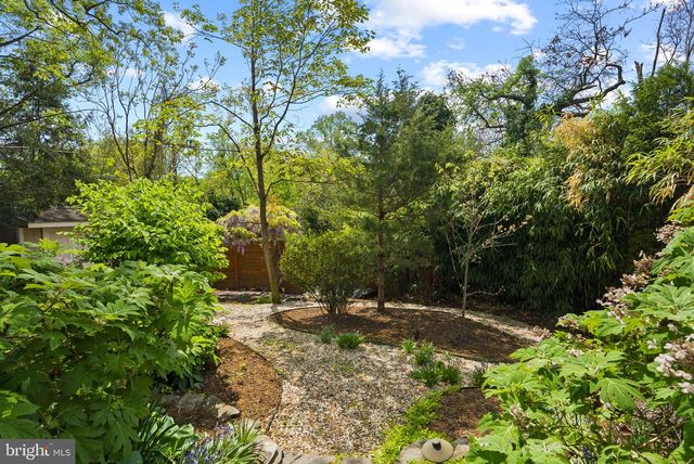2006 SCROGGINS ROAD, Alexandria, VA 22302