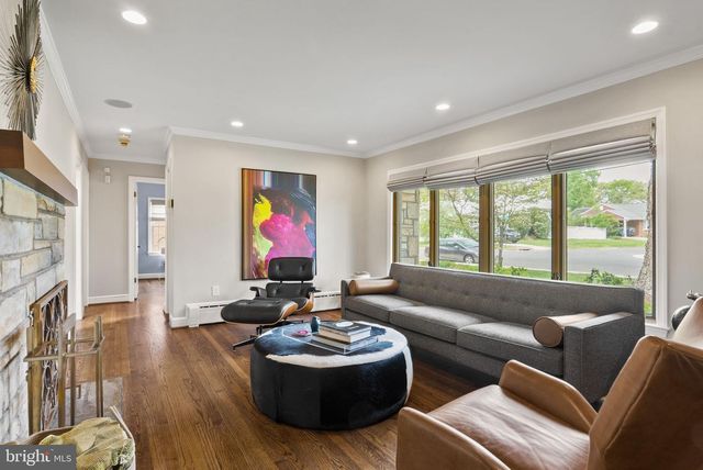 2006 SCROGGINS ROAD, Alexandria, VA 22302