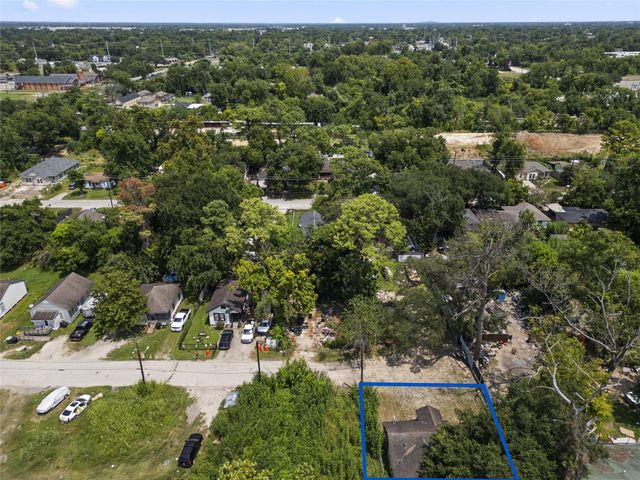 7315 Parkes Street, Houston, TX 77088