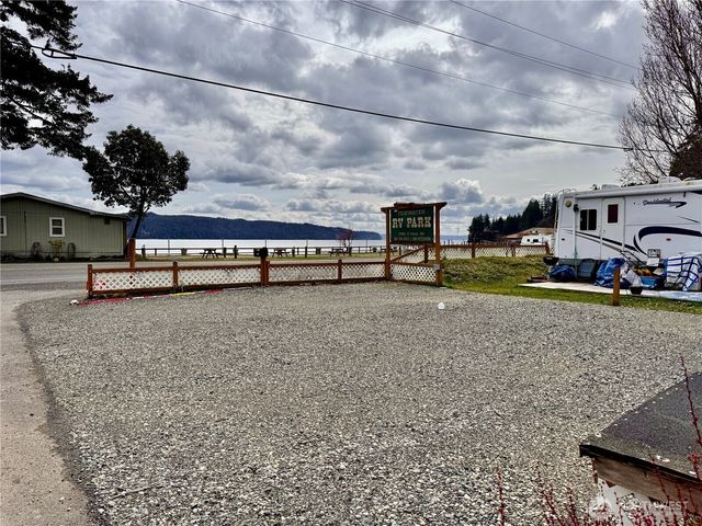 27051 N US Highway 101 #6, Hoodsport, WA 98548