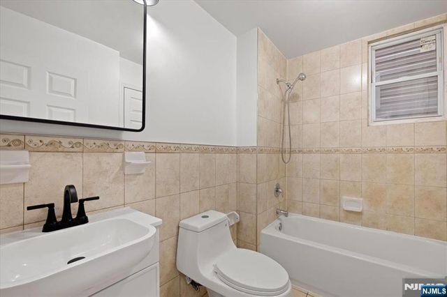 533 S Clinton Street, East Orange, NJ 07018