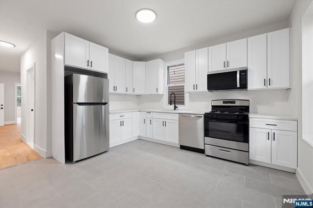 533 S Clinton Street, East Orange, NJ 07018