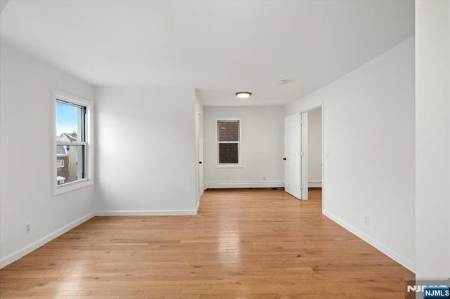 533 S Clinton Street, East Orange, NJ 07018