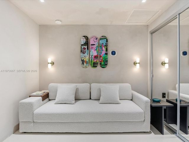 9521 E Bay Harbor Dr 705, Bay Harbor Islands, FL 33154