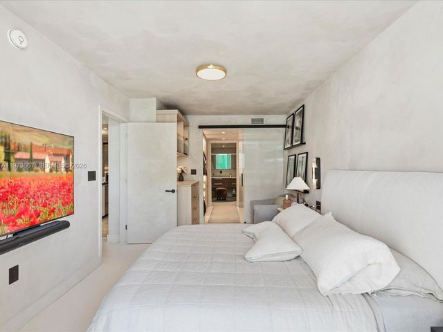 9521 E Bay Harbor Dr 705, Bay Harbor Islands, FL 33154