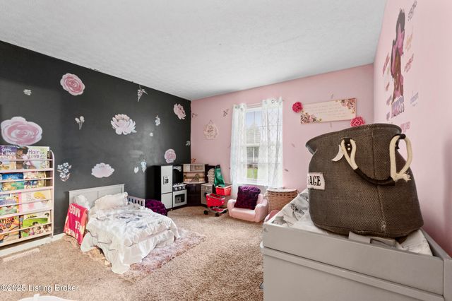 6012 Grandel Pointe Ct, Louisville, KY 40258