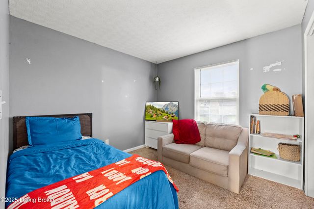 6012 Grandel Pointe Ct, Louisville, KY 40258