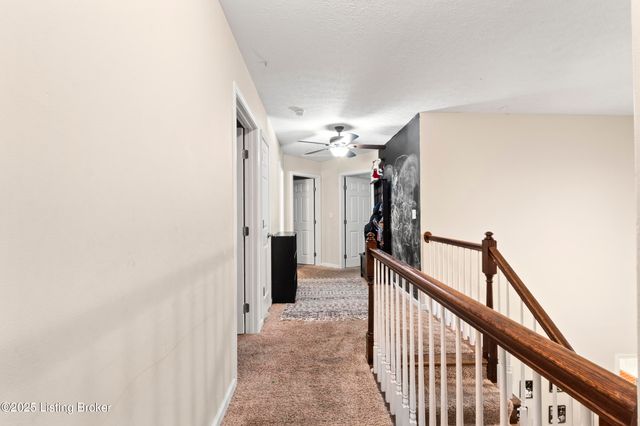 6012 Grandel Pointe Ct, Louisville, KY 40258