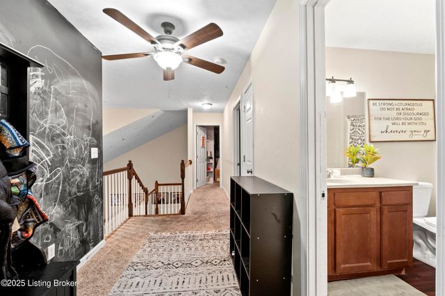 6012 Grandel Pointe Ct, Louisville, KY 40258