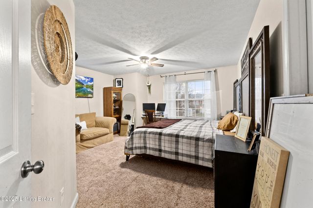 6012 Grandel Pointe Ct, Louisville, KY 40258