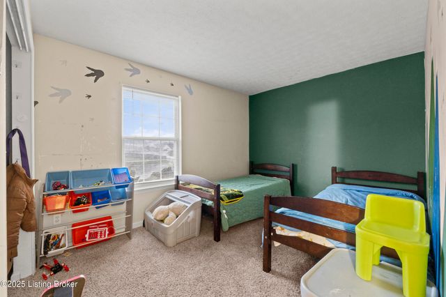 6012 Grandel Pointe Ct, Louisville, KY 40258