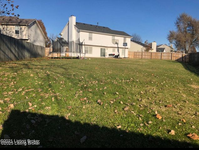 6012 Grandel Pointe Ct, Louisville, KY 40258