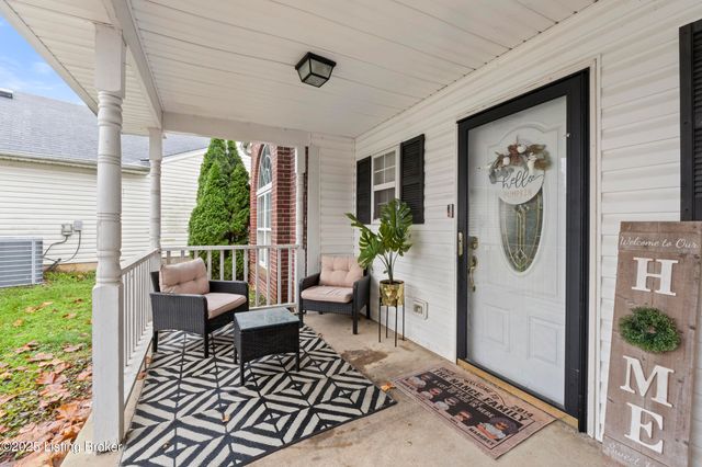 6012 Grandel Pointe Ct, Louisville, KY 40258