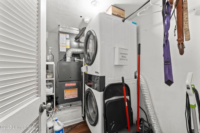 6012 Grandel Pointe Ct, Louisville, KY 40258