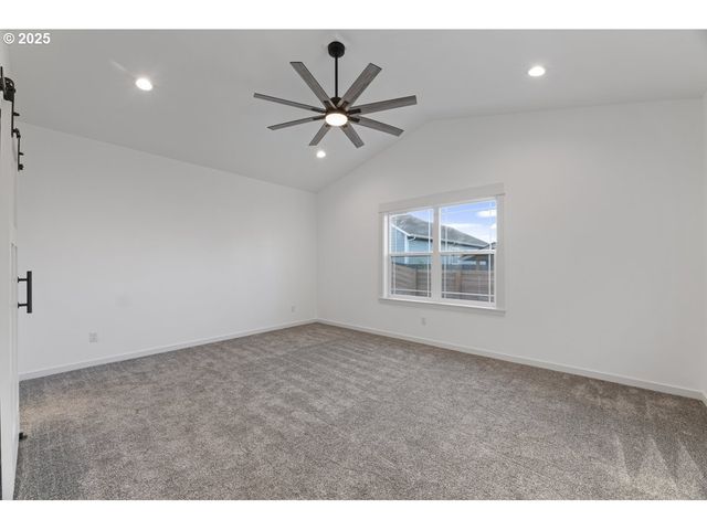 1240 Lighthouse Ln, Brookings, OR 97415
