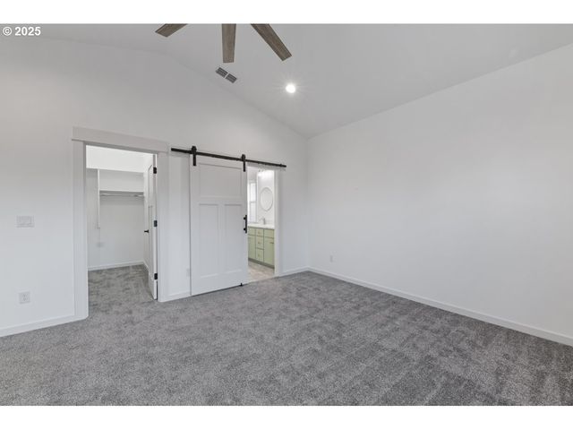 1240 Lighthouse Ln, Brookings, OR 97415