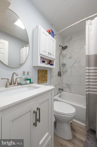 103 MIDDLESEX ST, Gloucester City, NJ 08030