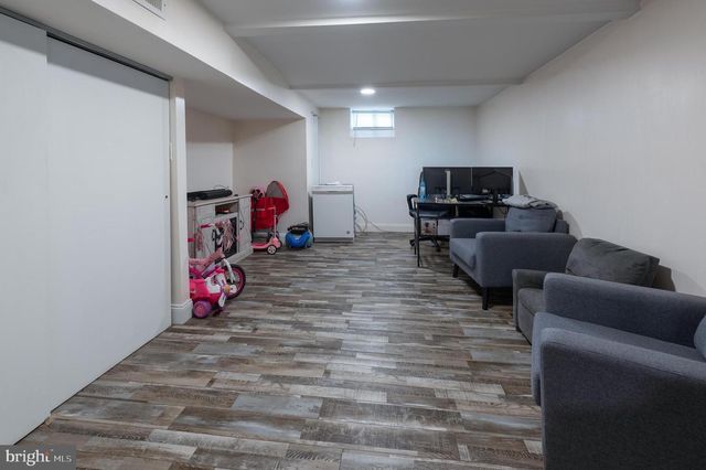 103 MIDDLESEX ST, Gloucester City, NJ 08030