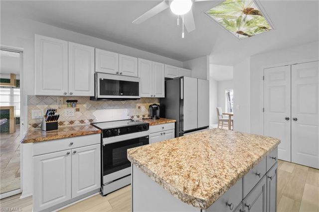 2423 Everest PKWY, Cape Coral, FL 33904